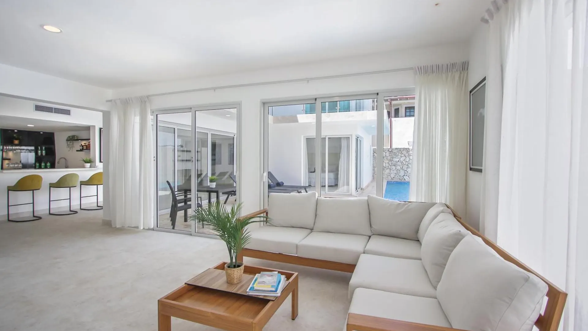 Luxury Villa In Bavaro Just On The Beach بونتا كانا جمهورية الدومينيكان