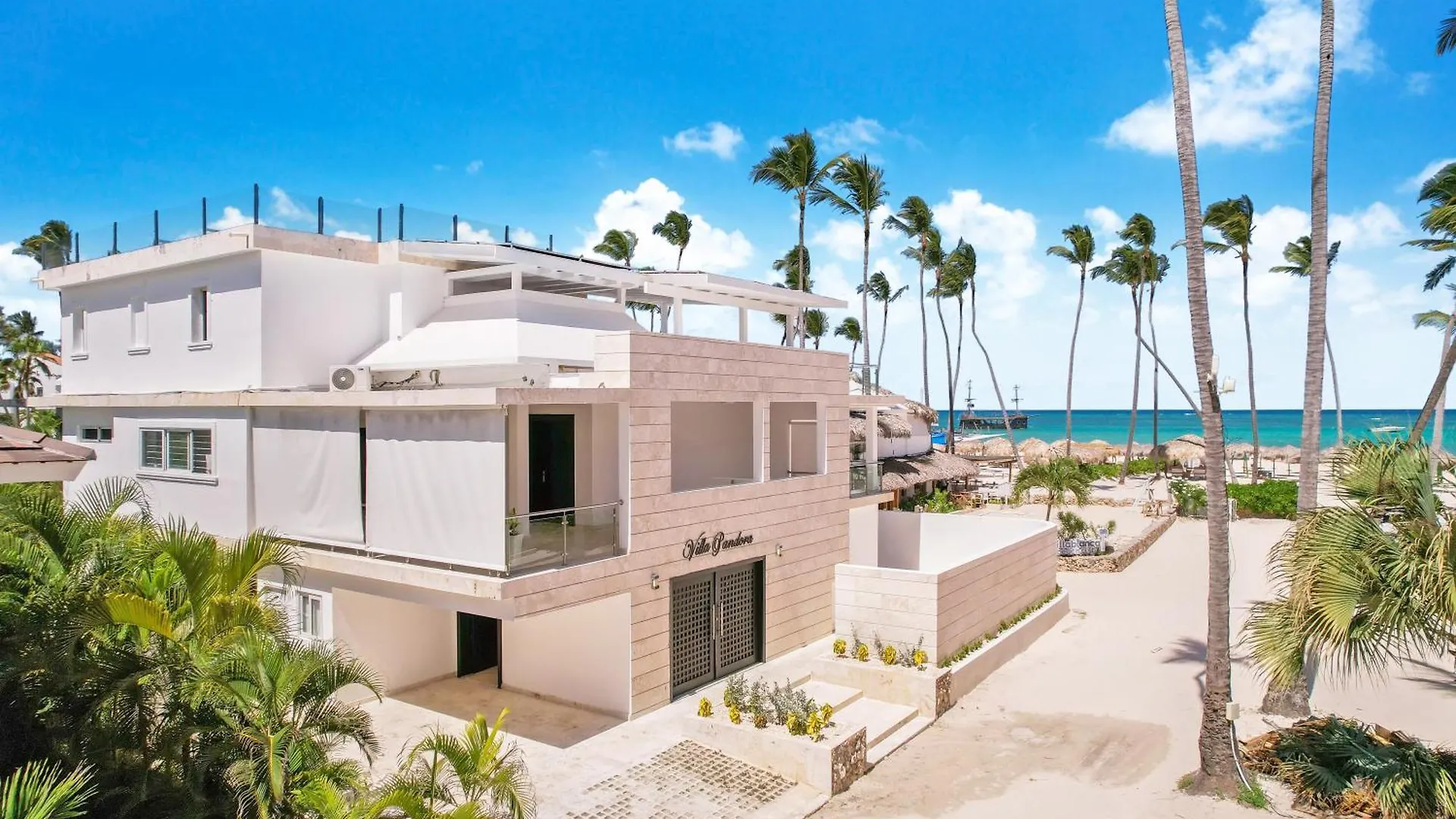 Luxury Villa In Bavaro Just On The Beach بونتا كانا
