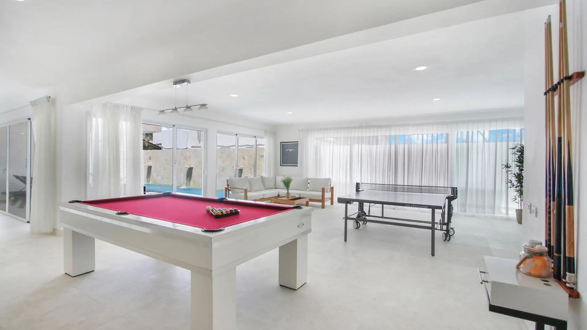 Luxury Villa In Bavaro Just On The Beach بونتا كانا
